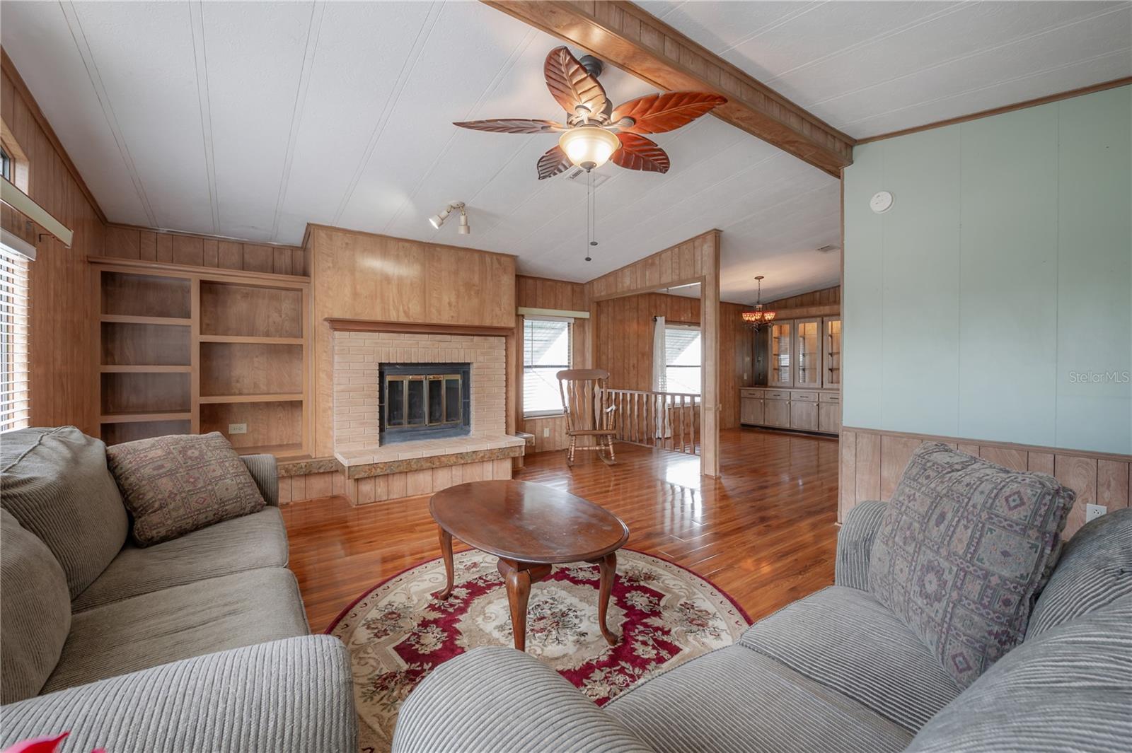 8917 FOX TRL, TAMPA, FL, 33626