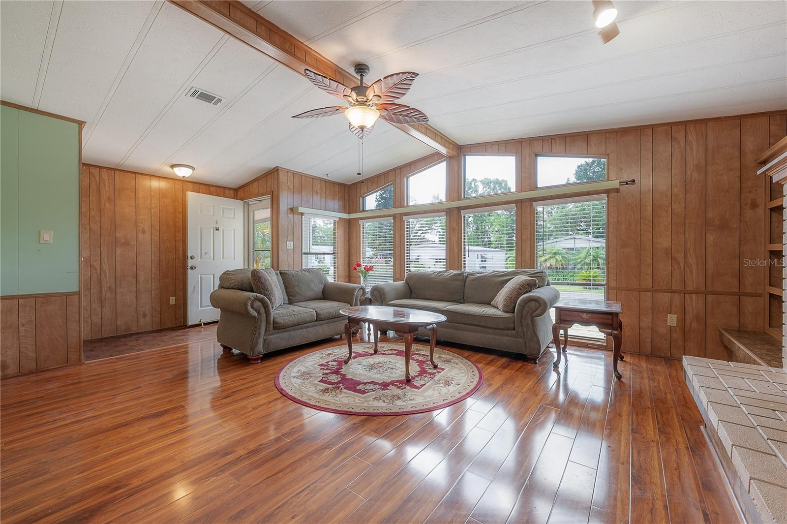 8917 FOX TRL, TAMPA, FL, 33626