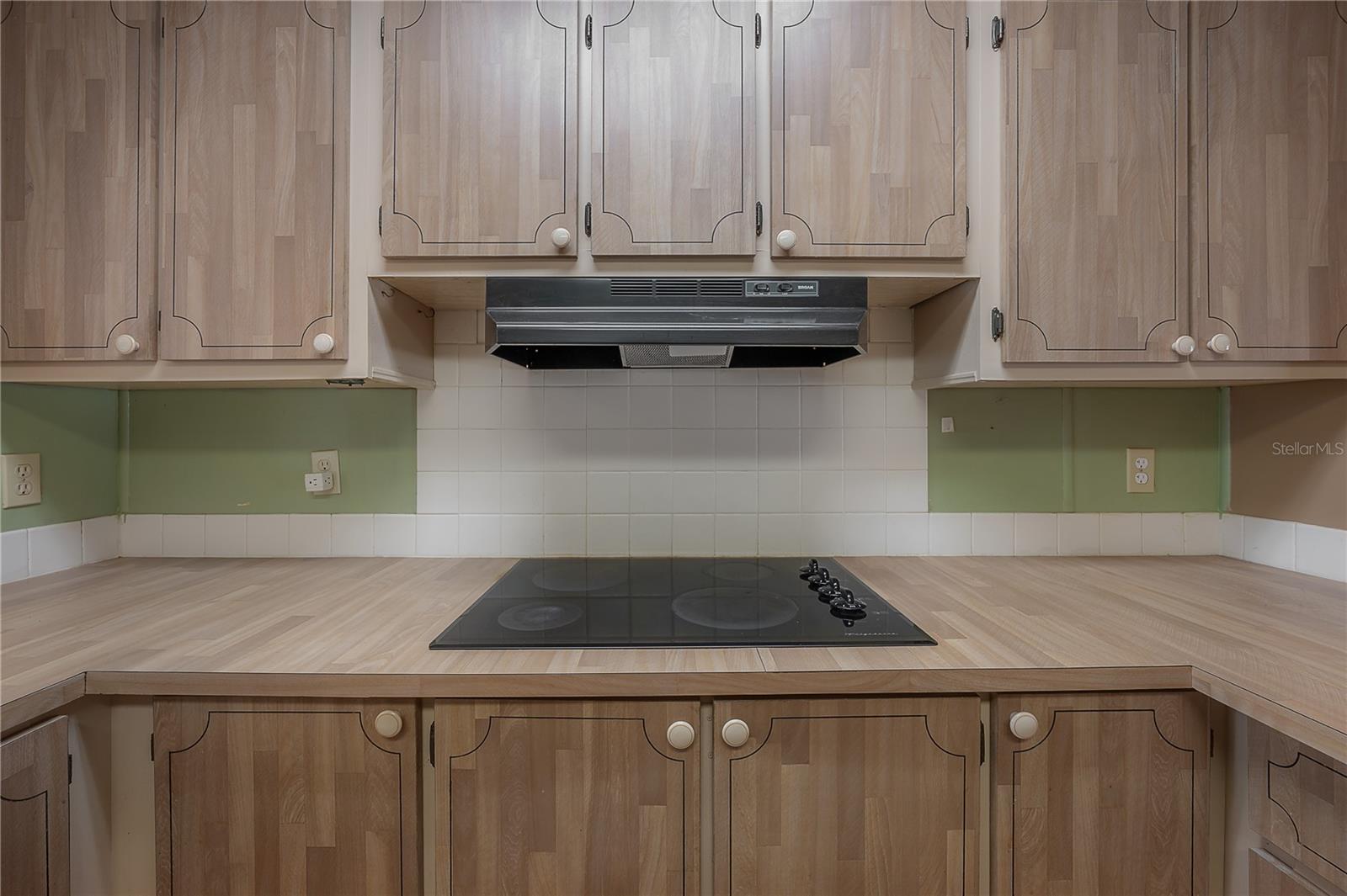 8917 FOX TRL, TAMPA, FL, 33626