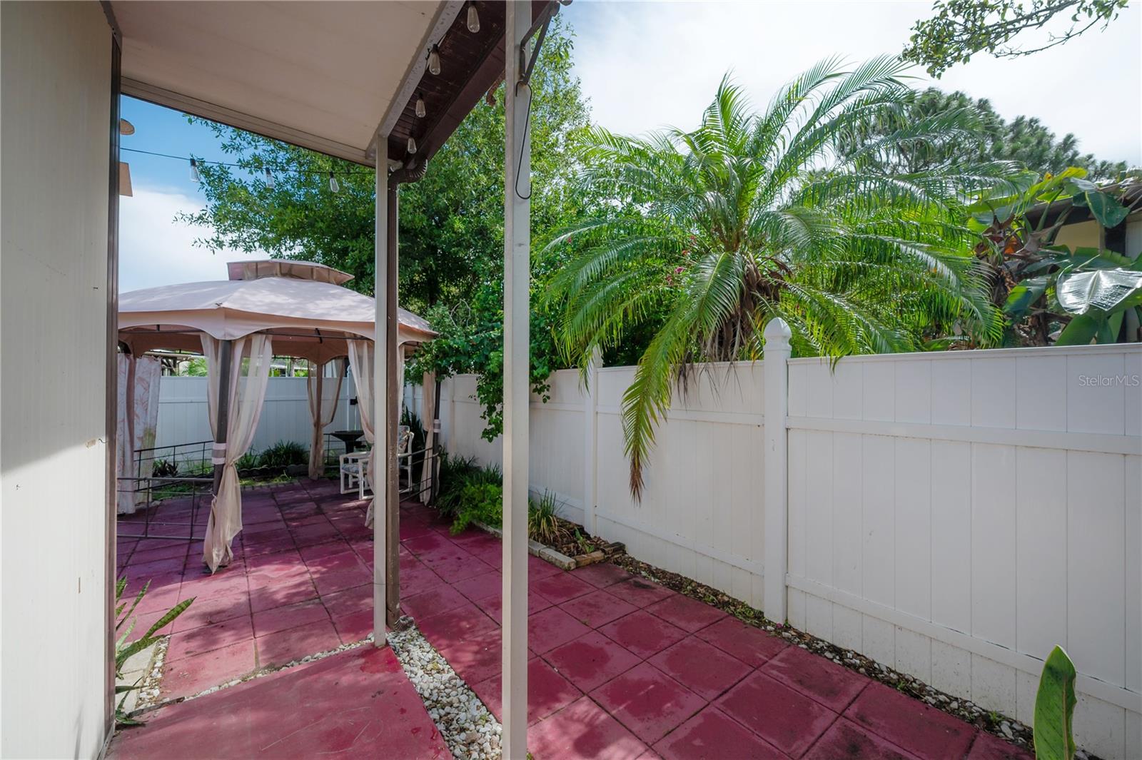 8917 FOX TRL, TAMPA, FL, 33626