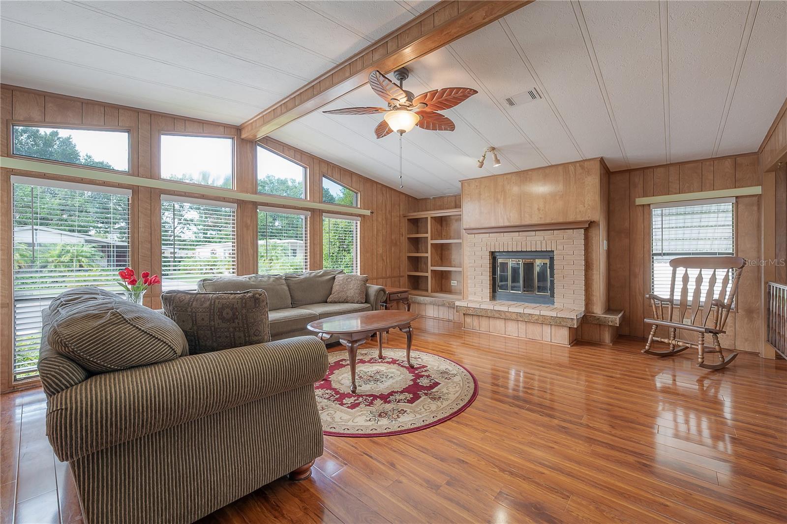 8917 FOX TRL, TAMPA, FL, 33626