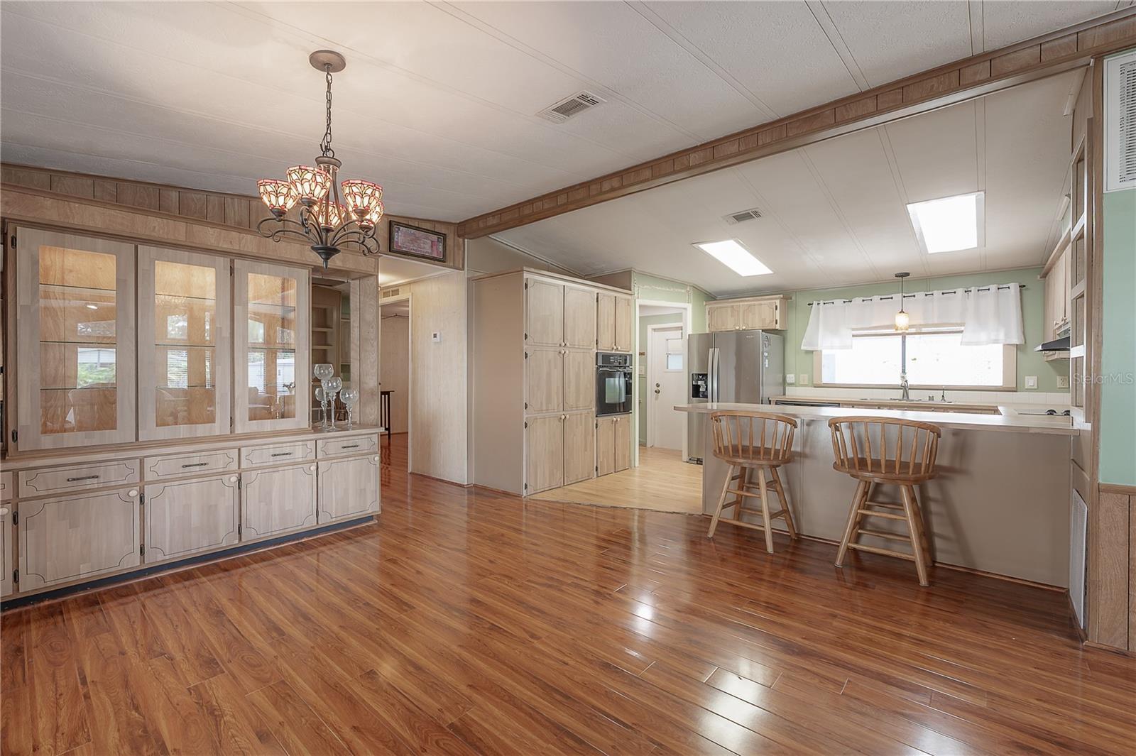 8917 FOX TRL, TAMPA, FL, 33626