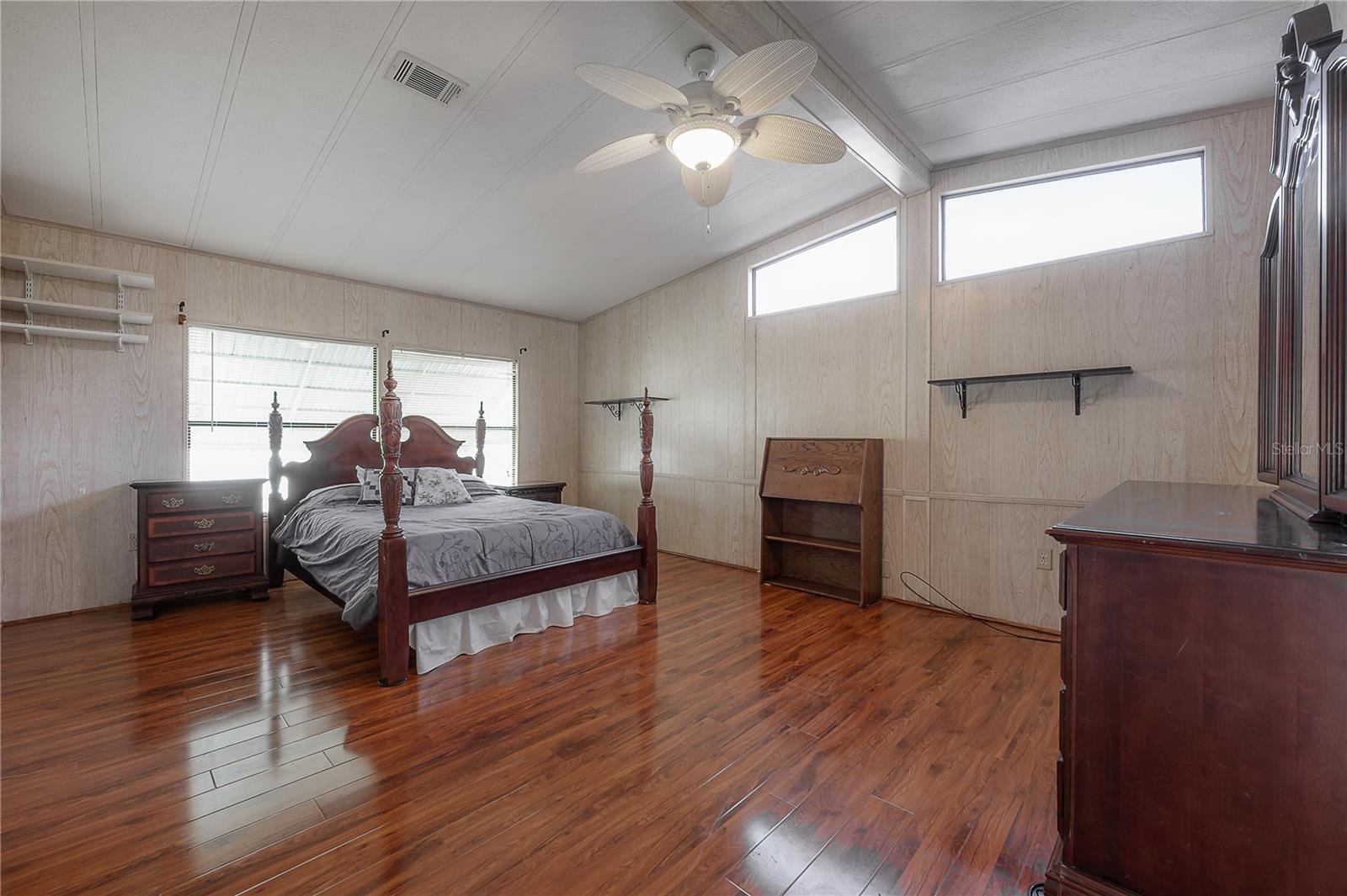 8917 FOX TRL, TAMPA, FL, 33626