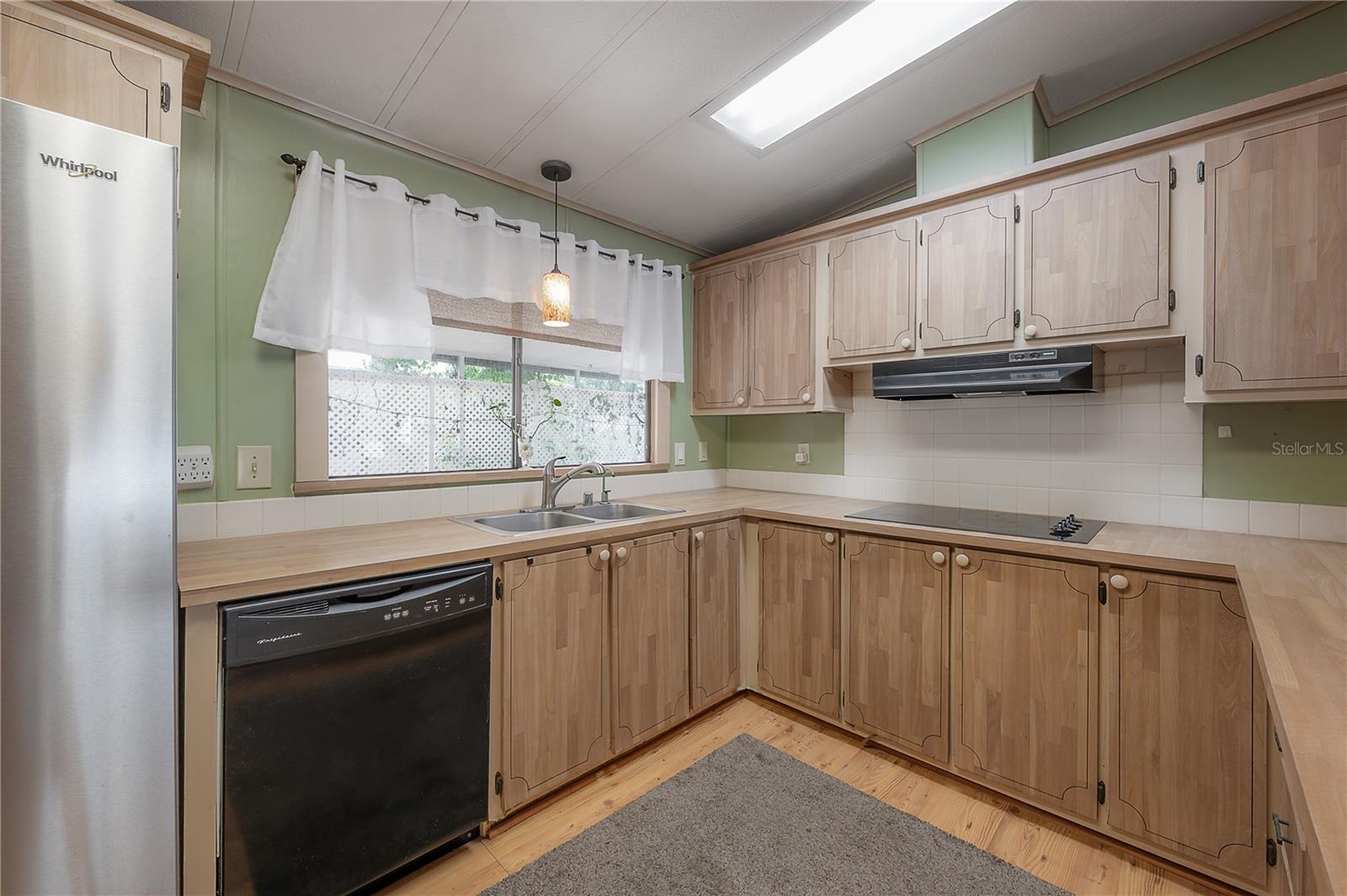 8917 FOX TRL, TAMPA, FL, 33626