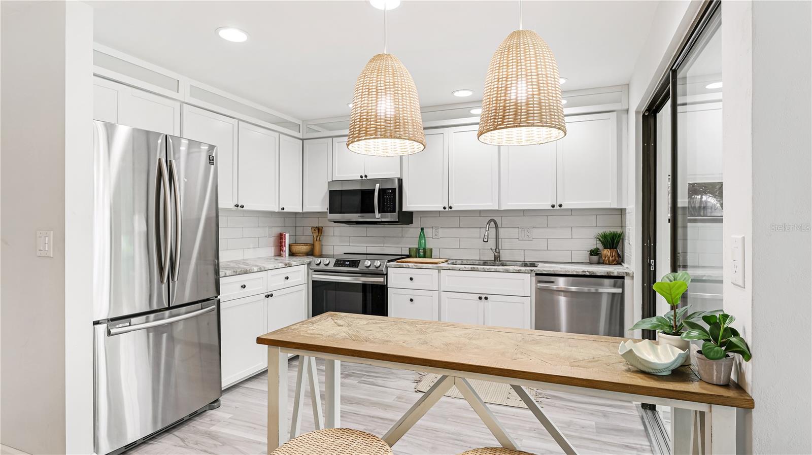 A4655461 Property Photo