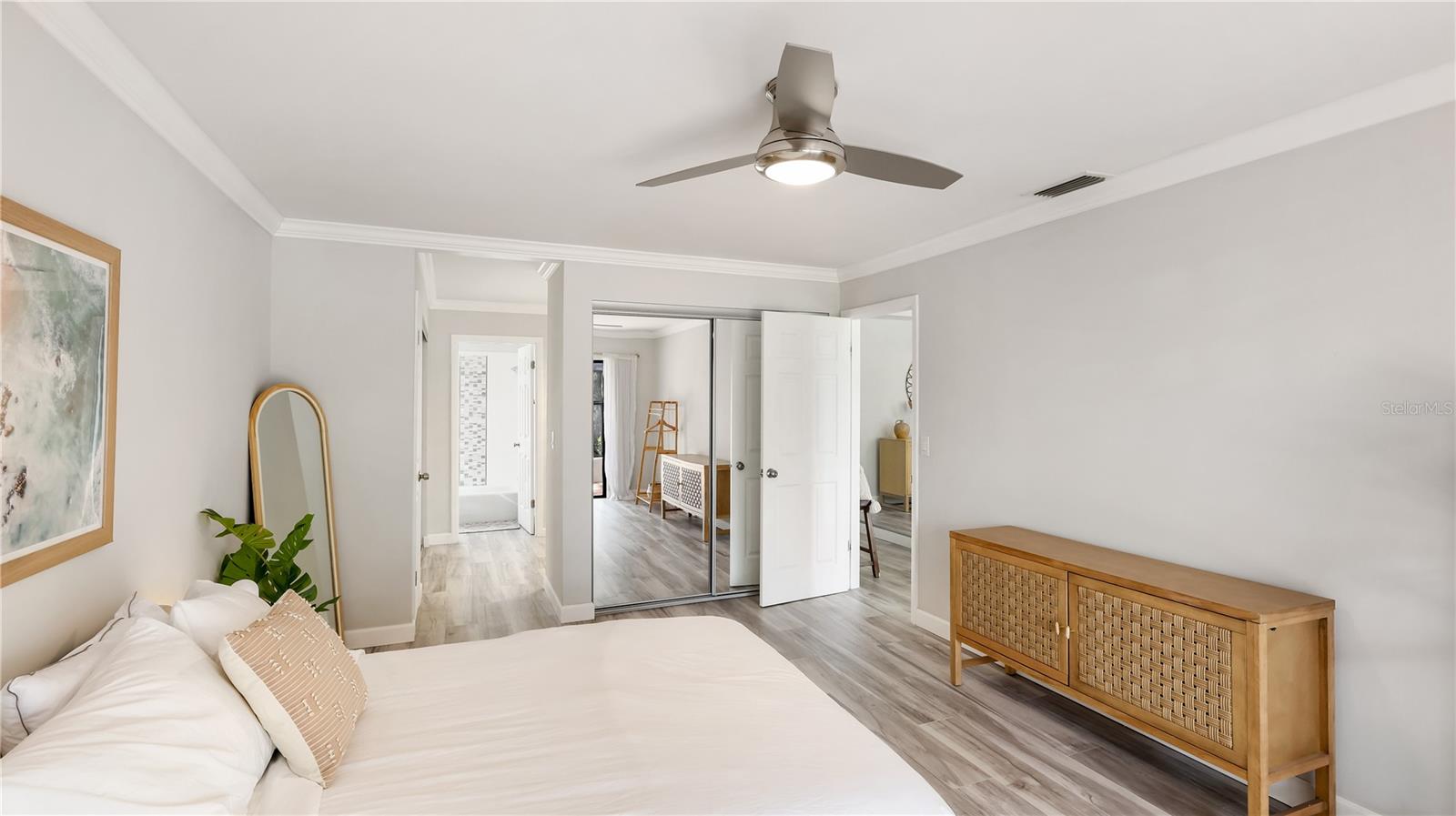A4655461 Property Photo
