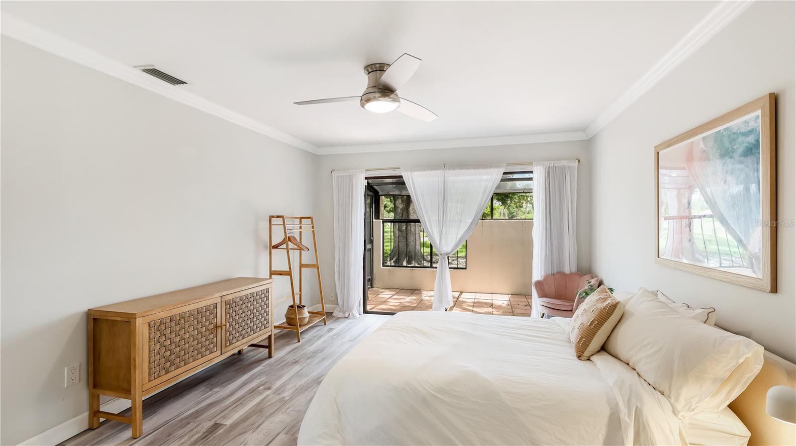 A4655461 Property Photo