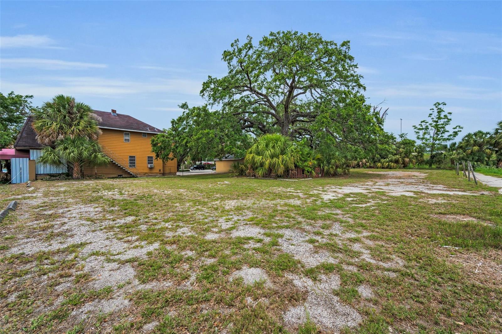 1003, 1005, 1009 W PLATT ST, TAMPA, FL, 33606