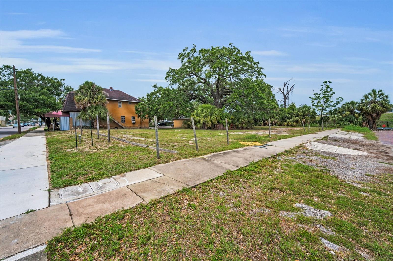 1003, 1005, 1009 W PLATT ST, TAMPA, FL, 33606