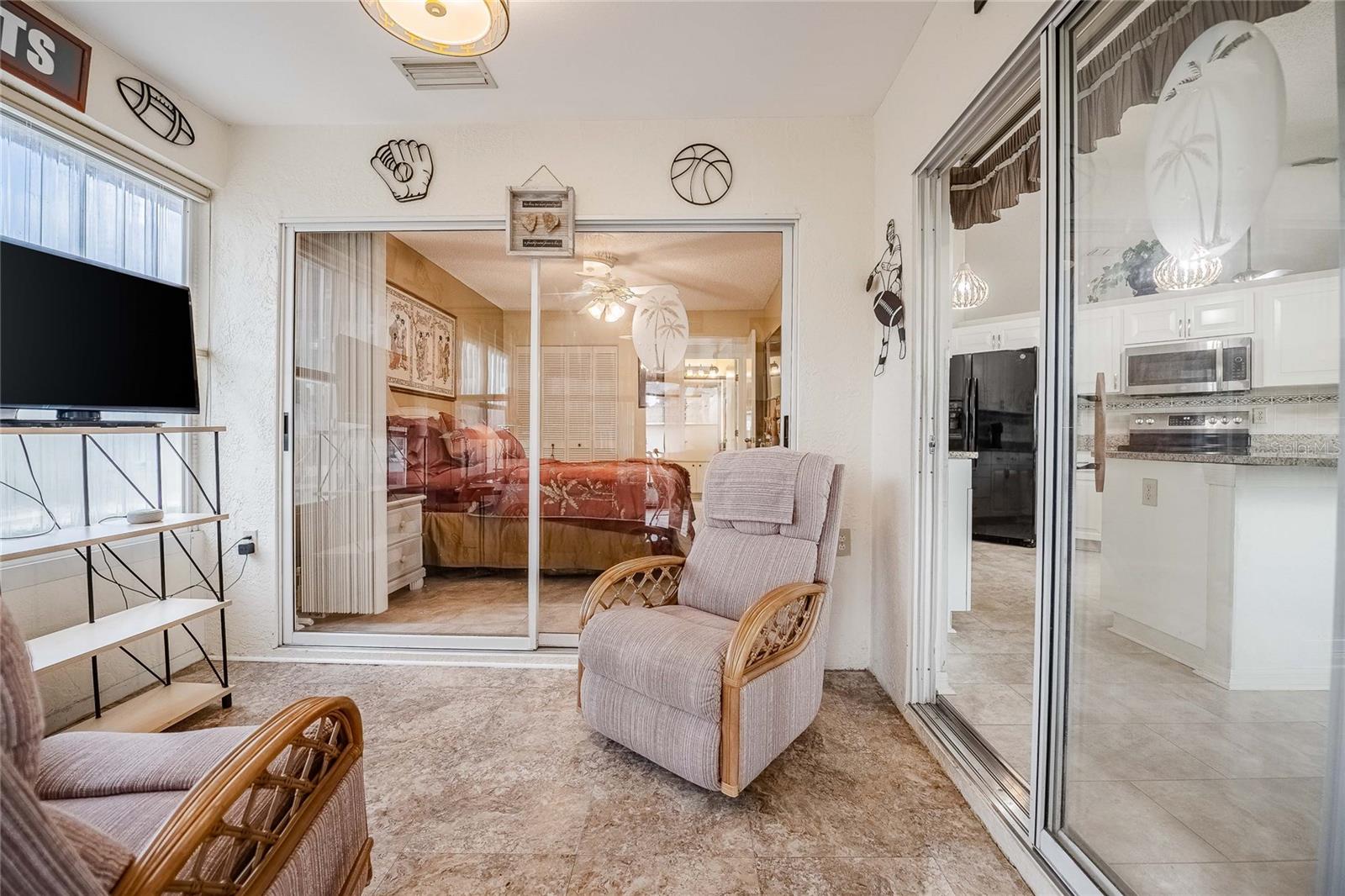 2024 E DEL WEBB BLVD, SUN CITY CENTER, FL, 33573