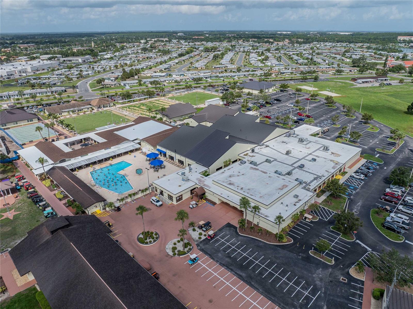 2024 E DEL WEBB BLVD, SUN CITY CENTER, FL, 33573