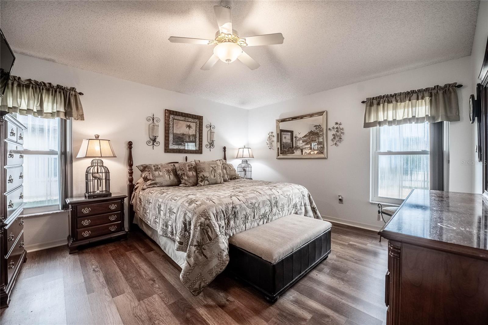 2024 E DEL WEBB BLVD, SUN CITY CENTER, FL, 33573