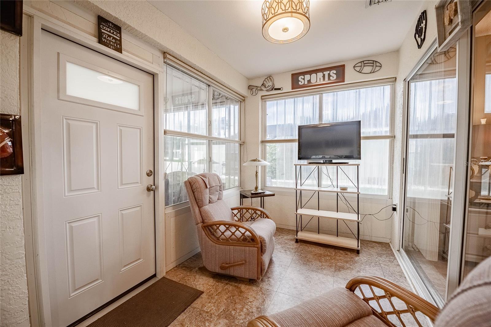 2024 E DEL WEBB BLVD, SUN CITY CENTER, FL, 33573