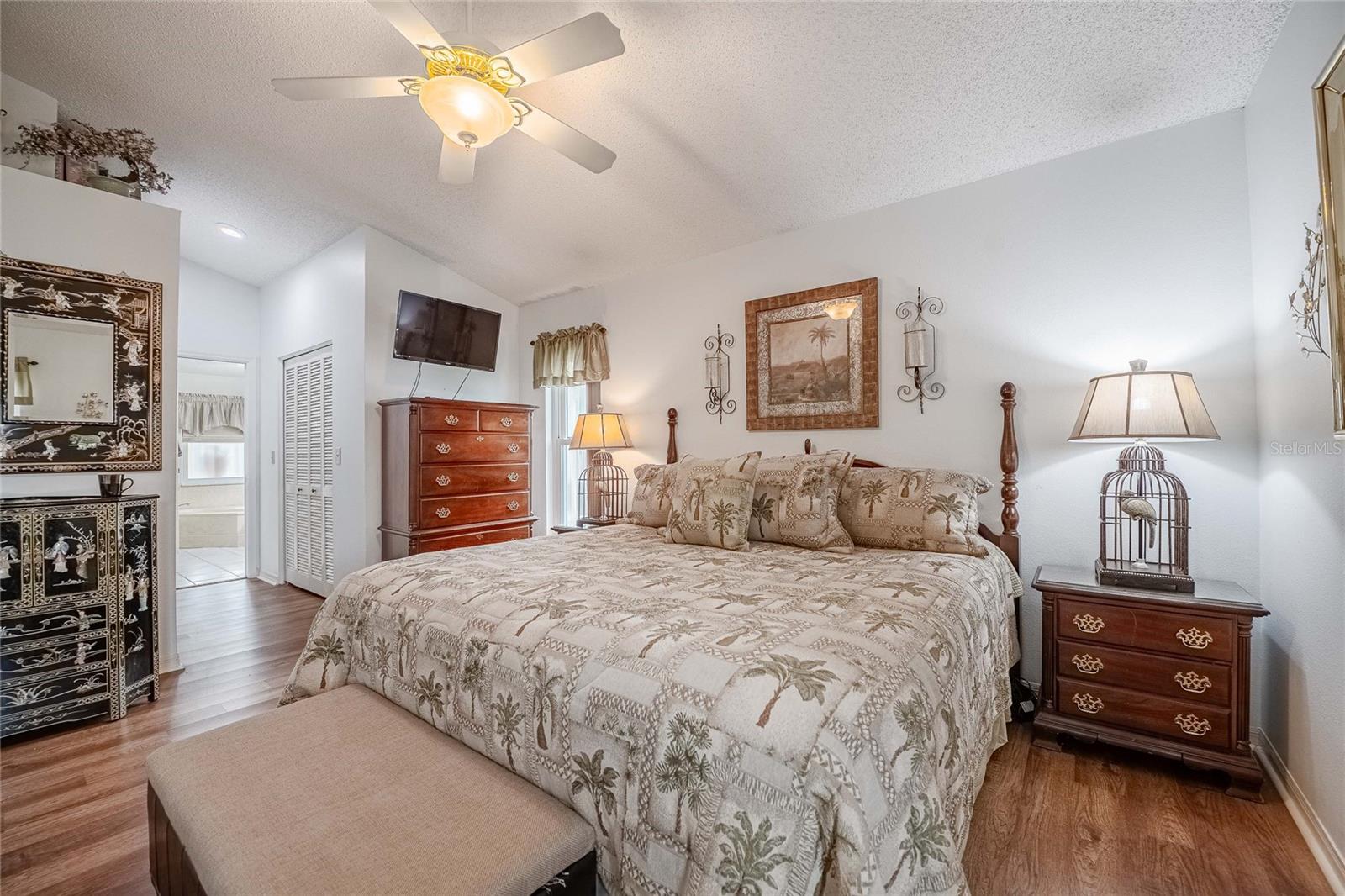 2024 E DEL WEBB BLVD, SUN CITY CENTER, FL, 33573