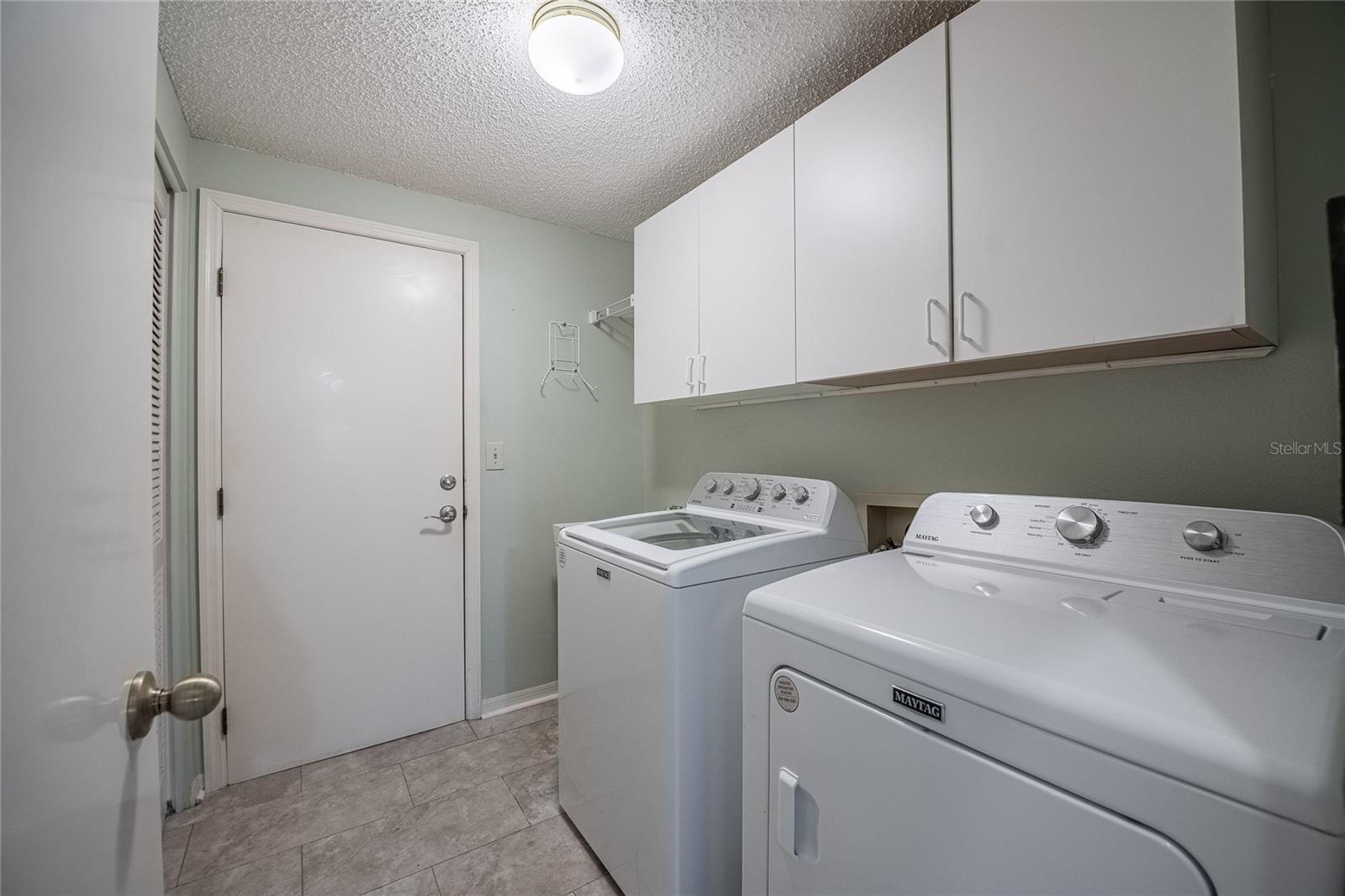 2024 E DEL WEBB BLVD, SUN CITY CENTER, FL, 33573