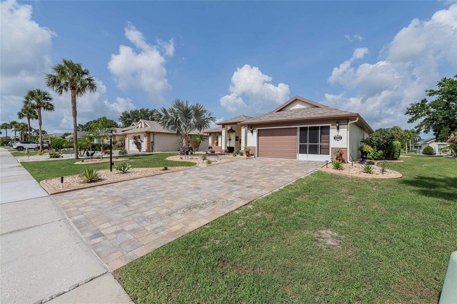 2024 E DEL WEBB BLVD, SUN CITY CENTER, FL, 33573