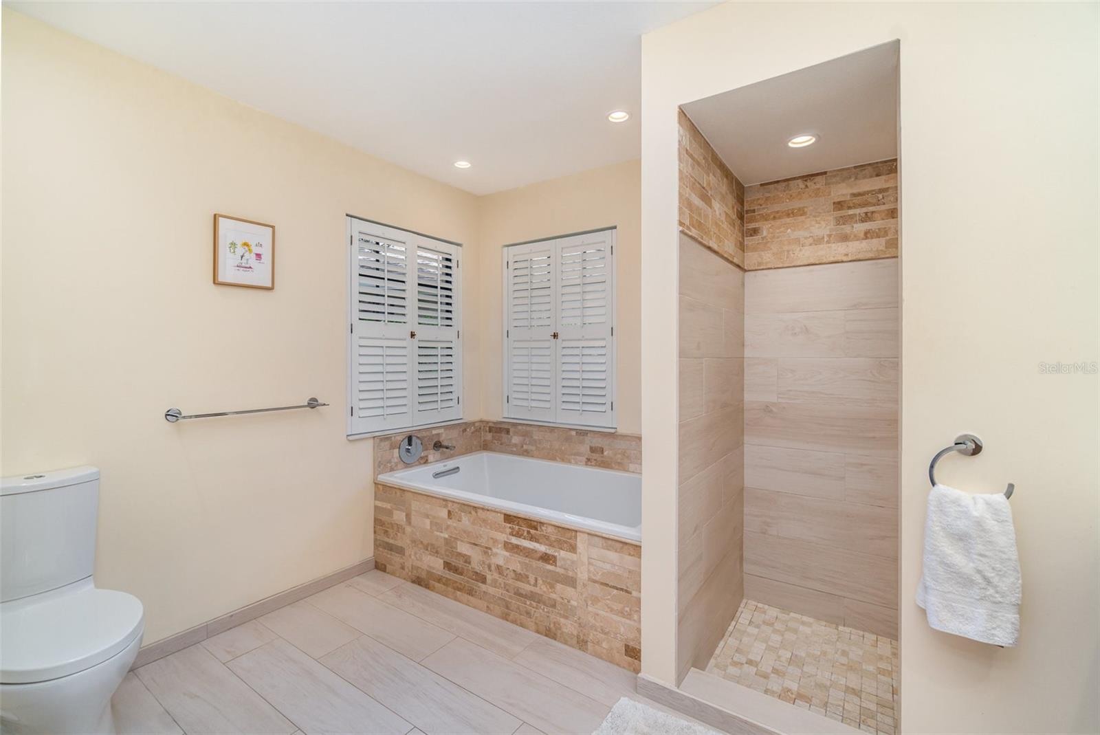 4353 INDIAN POINT TRL, SARASOTA, FL, 34238