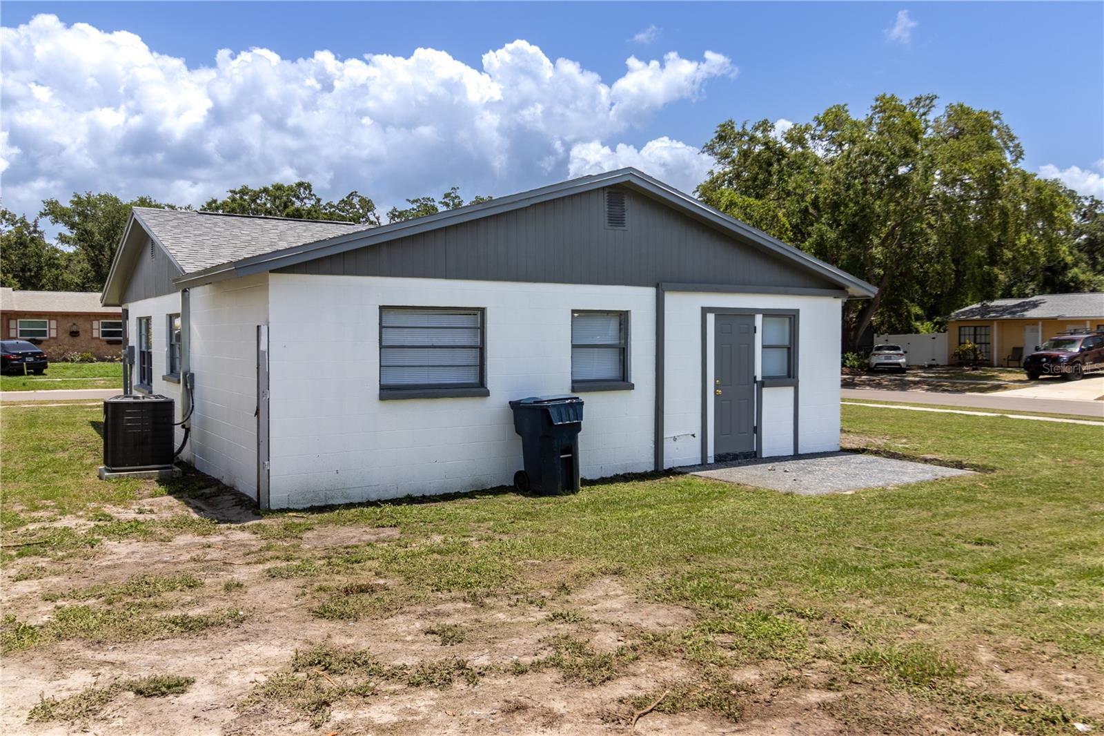 2425 WISHING WELL CIR, TAMPA, FL, 33619