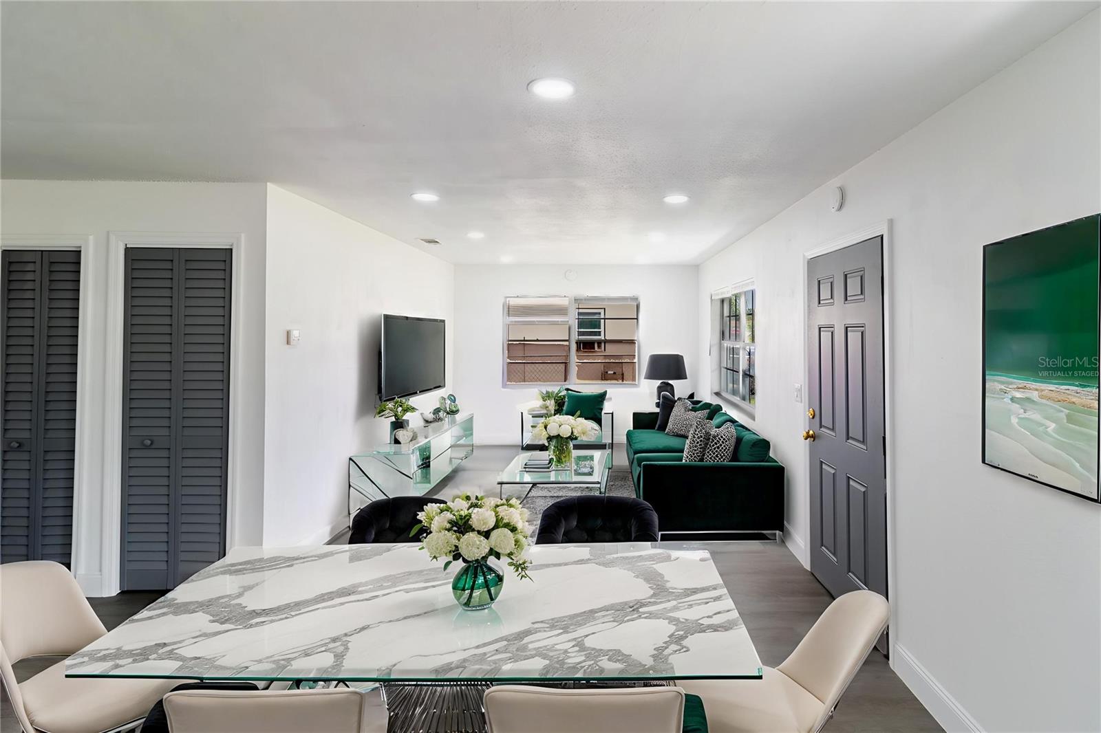 2425 WISHING WELL CIR, TAMPA, FL, 33619