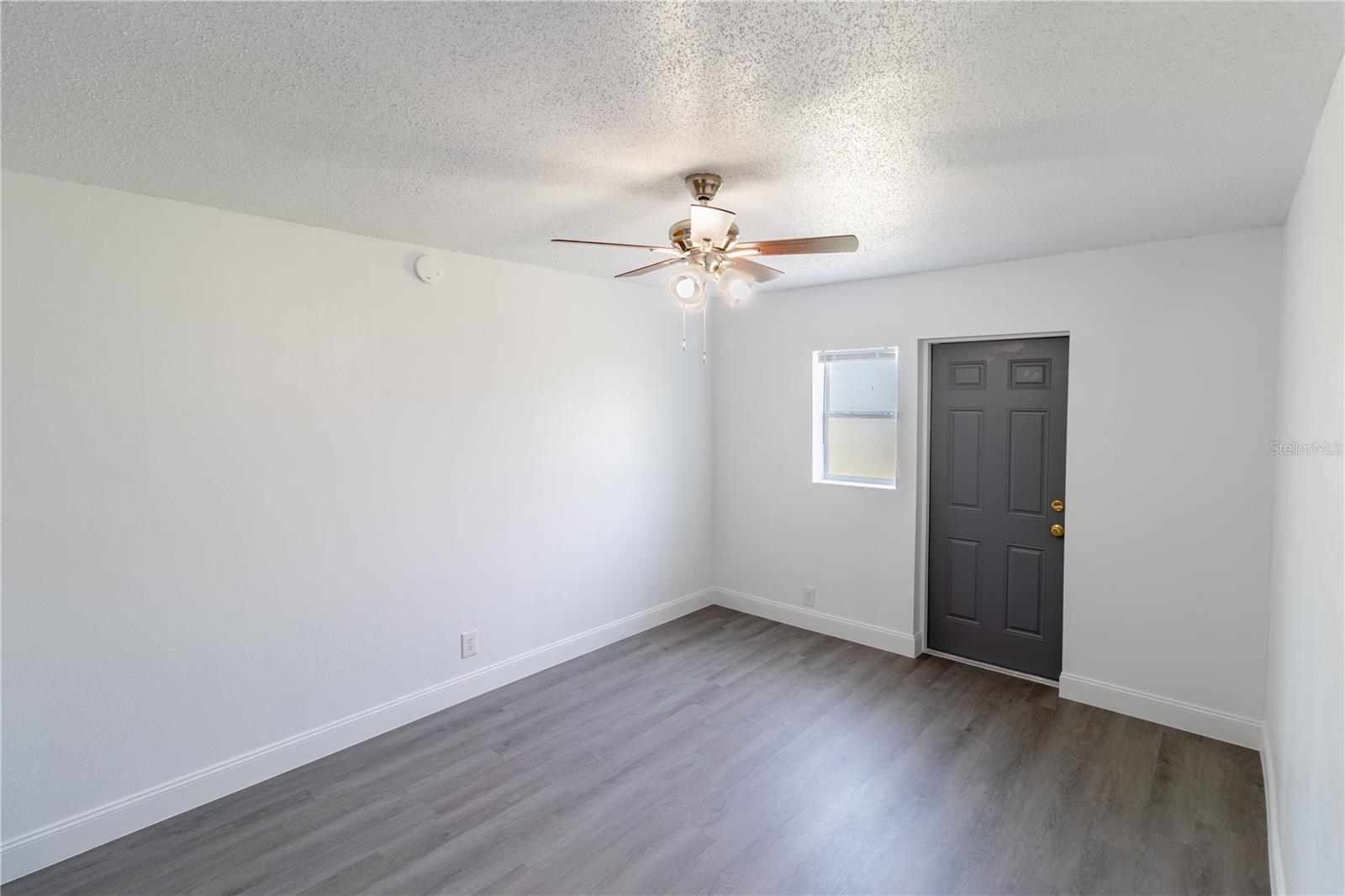 2425 WISHING WELL CIR, TAMPA, FL, 33619