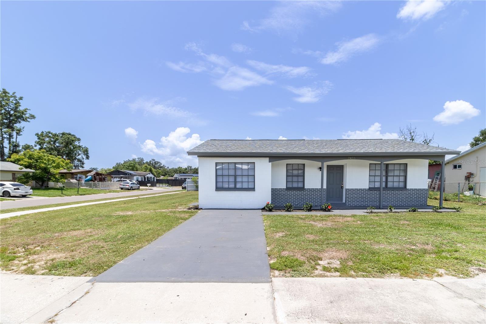 2425 WISHING WELL CIR, TAMPA, FL, 33619