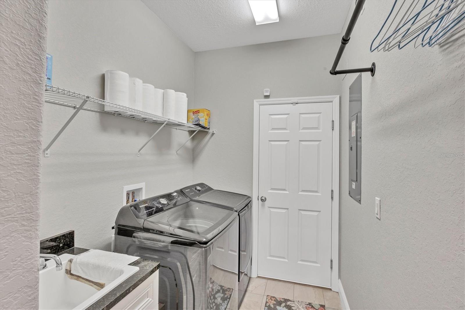 124 CUTLASS DR, ROTONDA WEST, FL, 33947