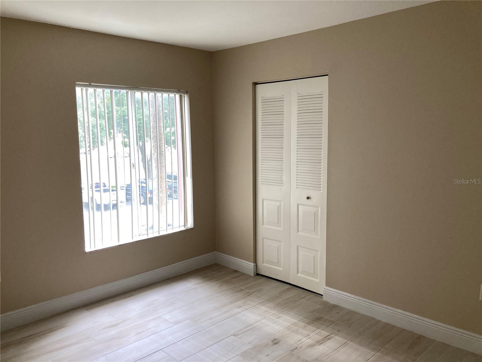 3840 N LAKE DR #126, TAMPA, FL, 33614