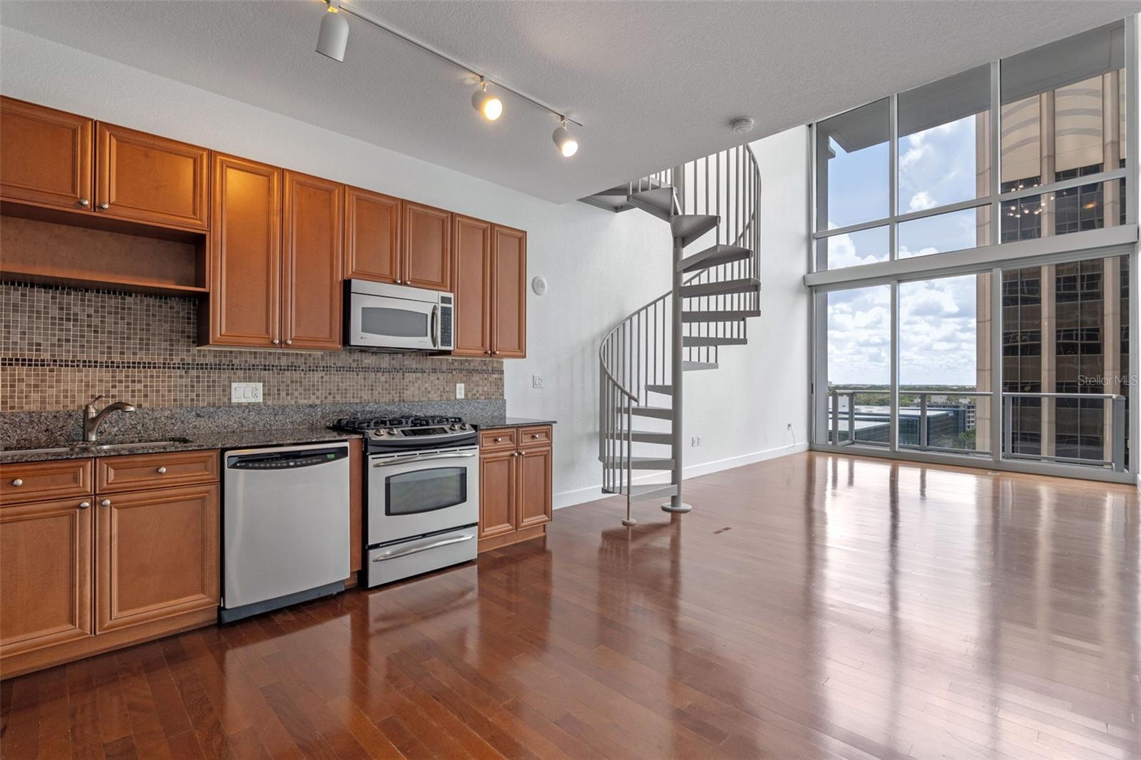 150 E ROBINSON ST #1023, ORLANDO, FL, 32801