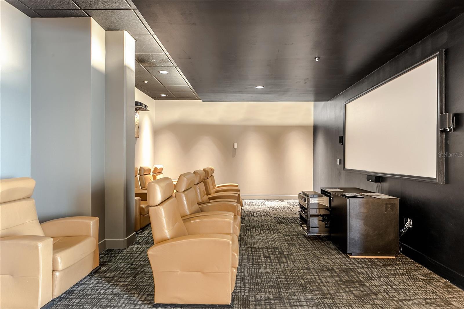 150 E ROBINSON ST #1023, ORLANDO, FL, 32801