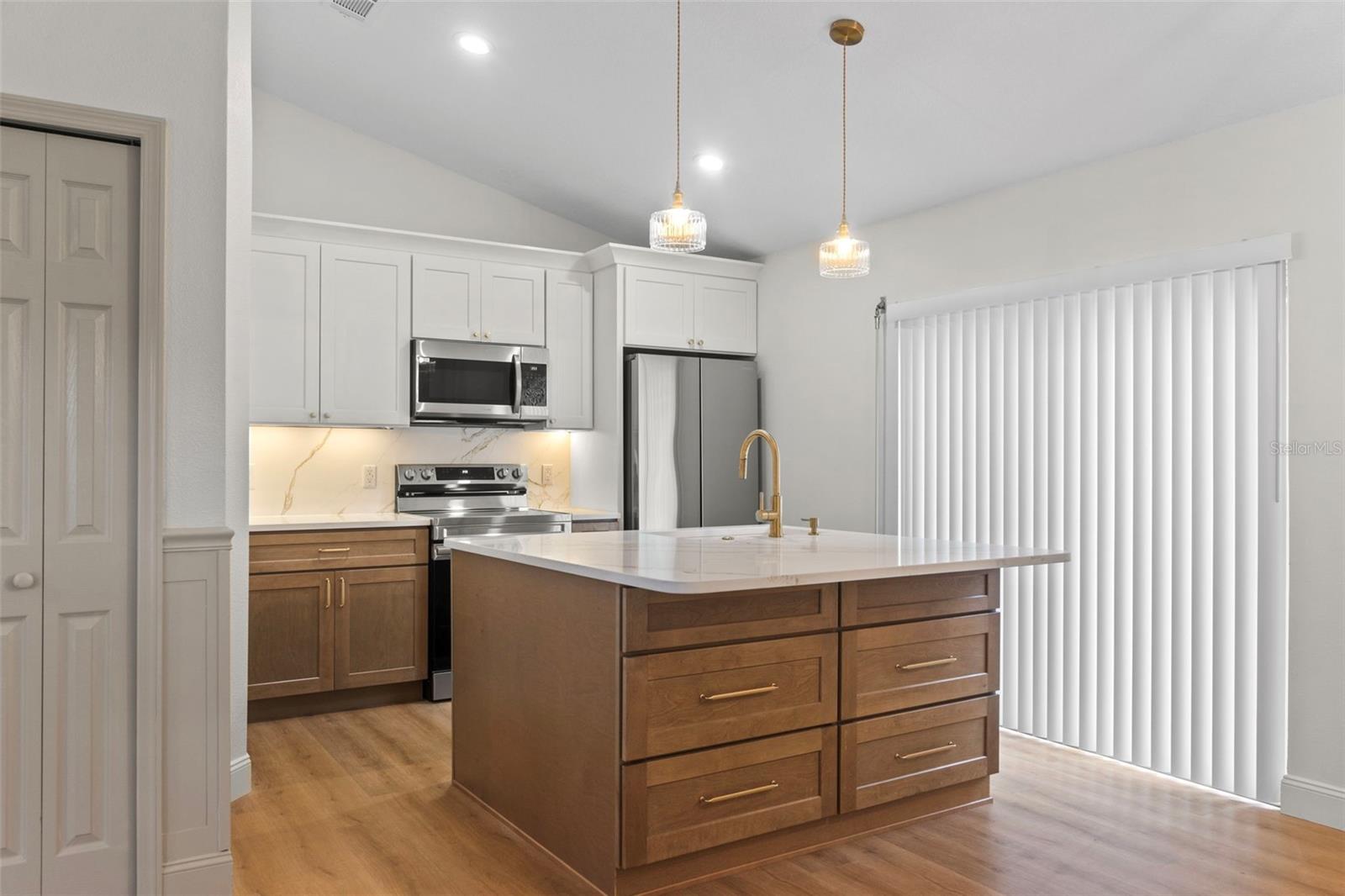 369 PLACID LAKE DR, SANFORD, FL, 32773