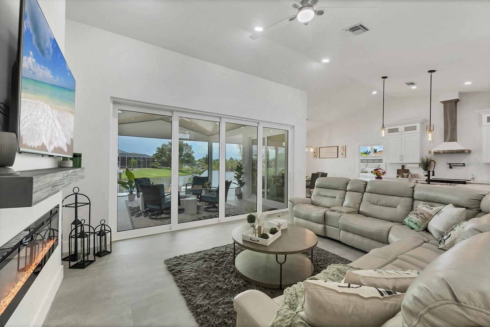 15610 STAUNTON CIR, PORT CHARLOTTE, FL, 33981