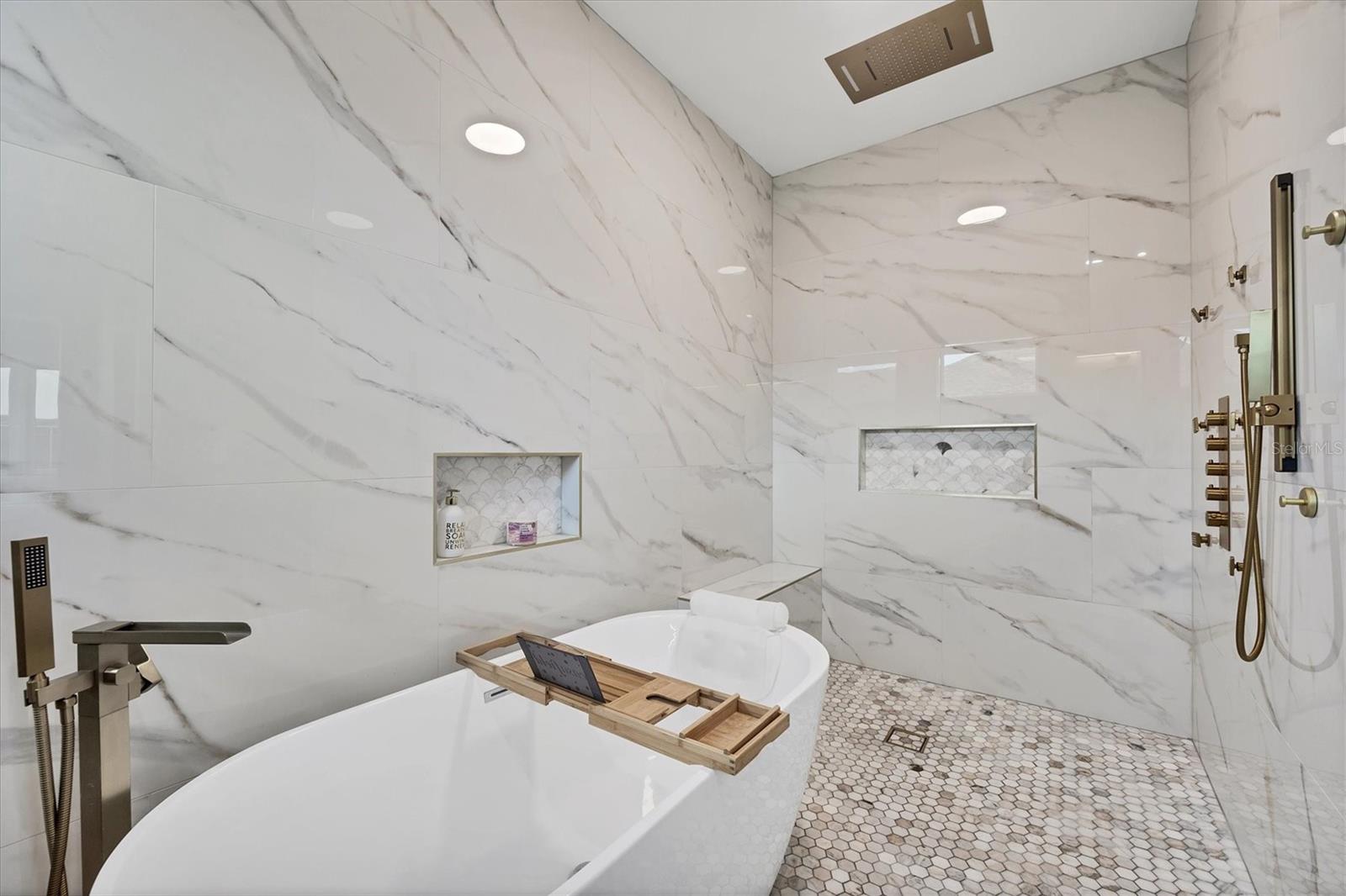 15610 STAUNTON CIR, PORT CHARLOTTE, FL, 33981