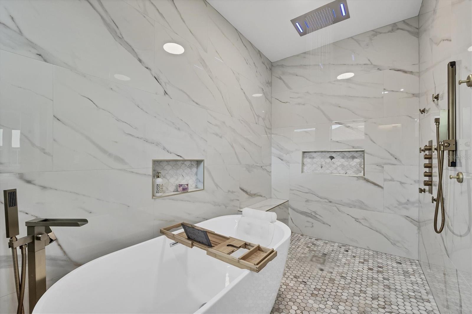 15610 STAUNTON CIR, PORT CHARLOTTE, FL, 33981