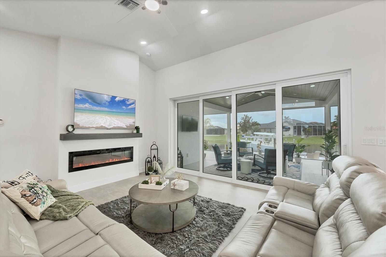 15610 STAUNTON CIR, PORT CHARLOTTE, FL, 33981