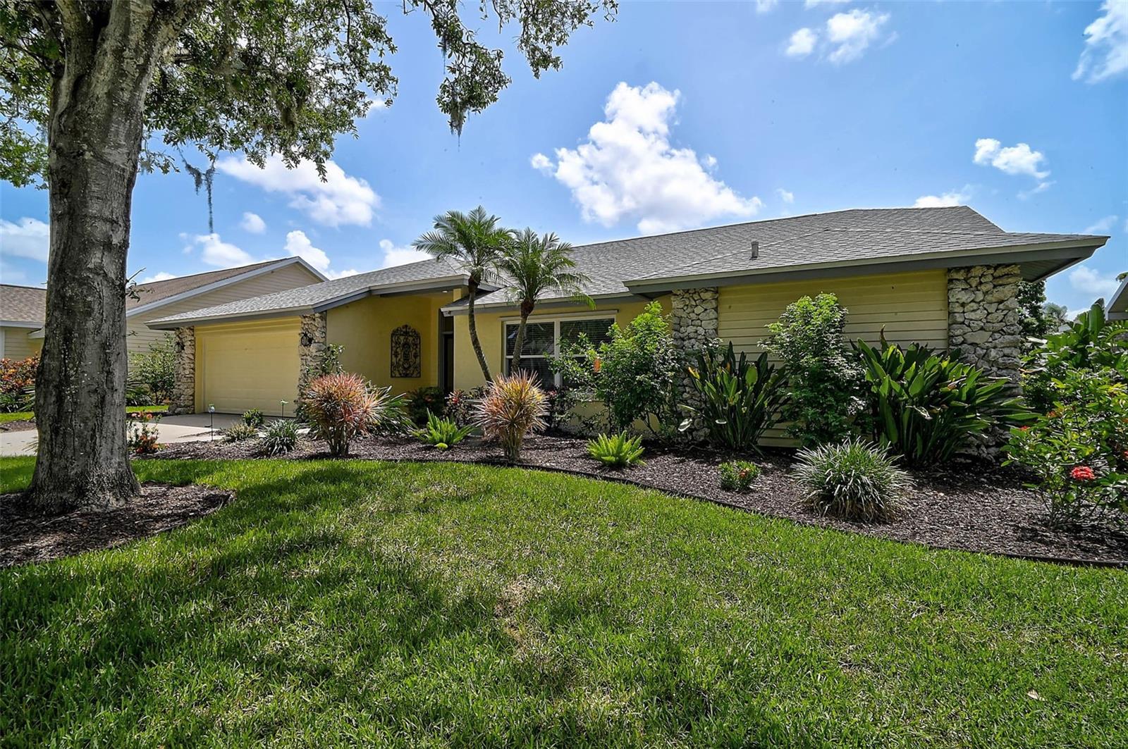 A4655503 Property Photo