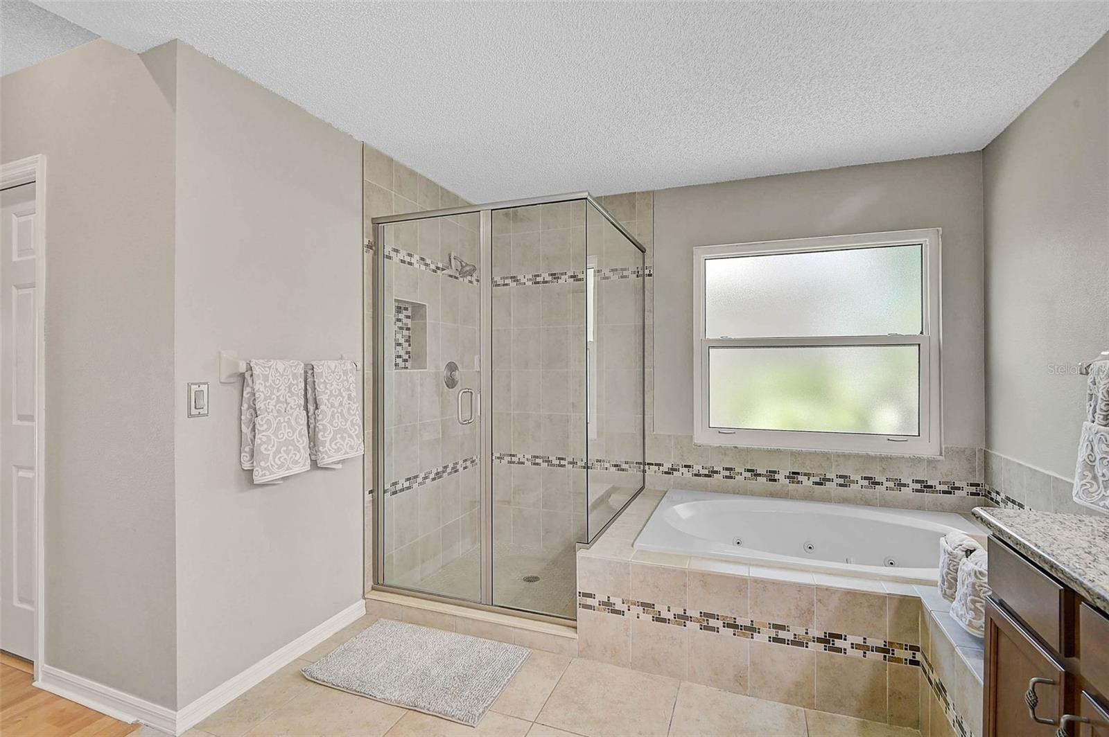A4655503 Property Photo