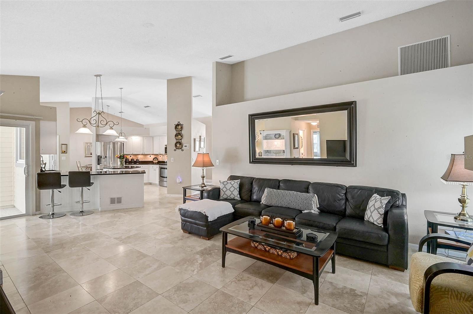 A4655503 Property Photo