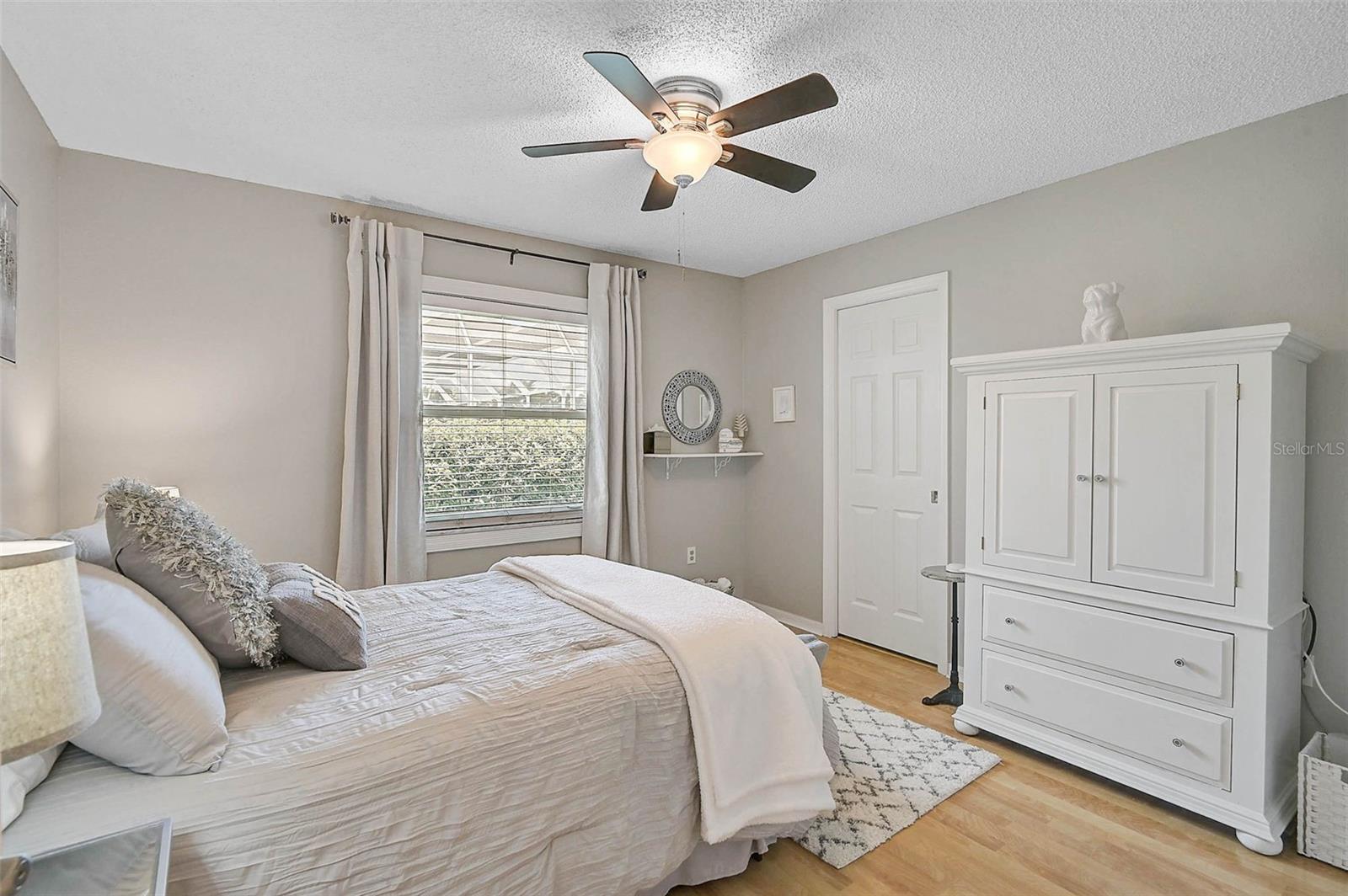 A4655503 Property Photo