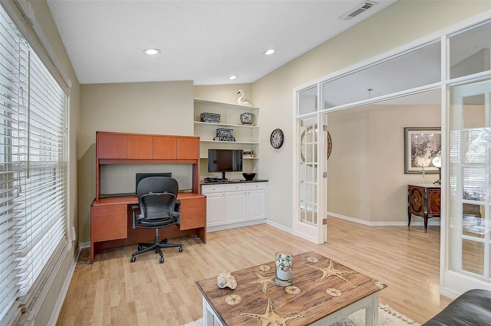 A4655503 Property Photo