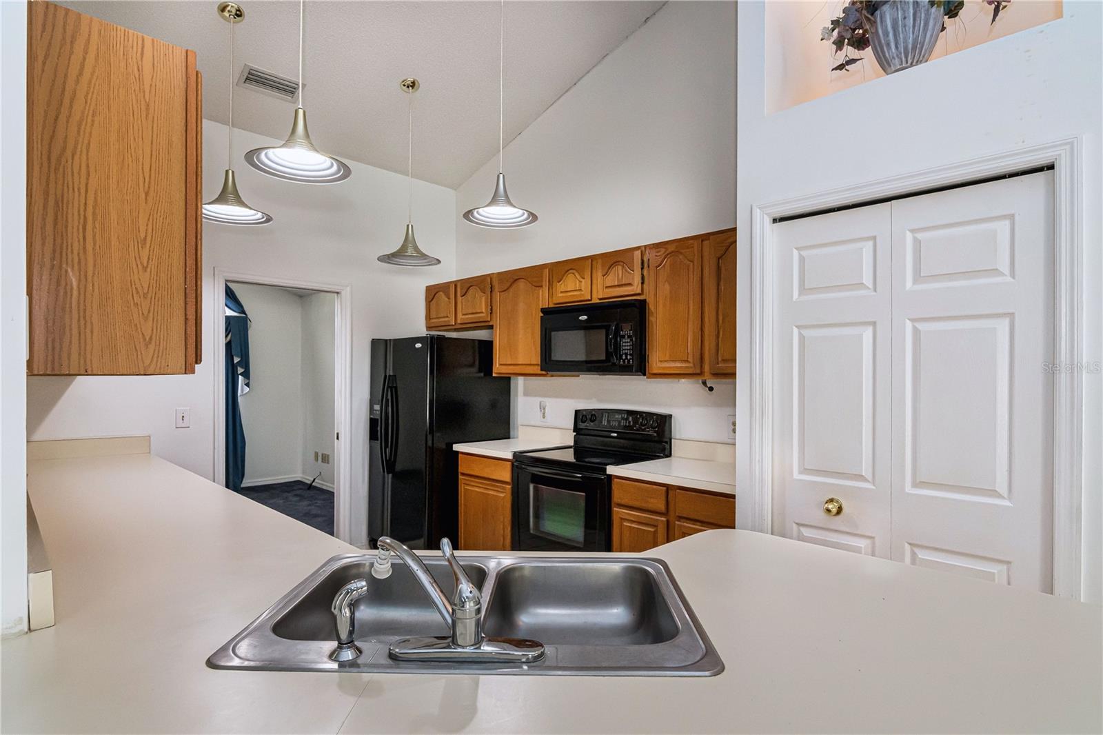 9108 N BAY BOULEVARD, ORLANDO, FL, 32819