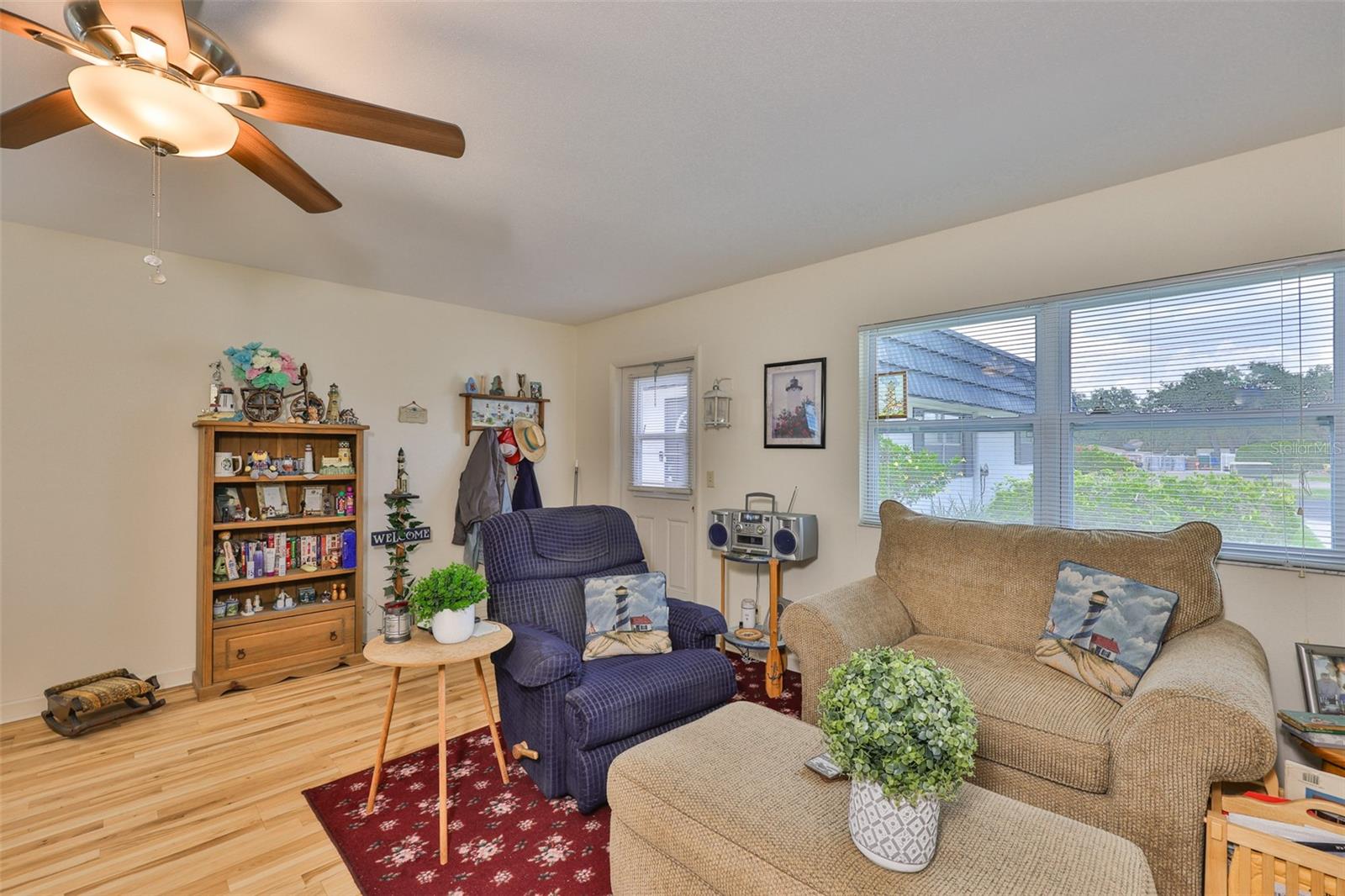 TB8395541 Property Photo