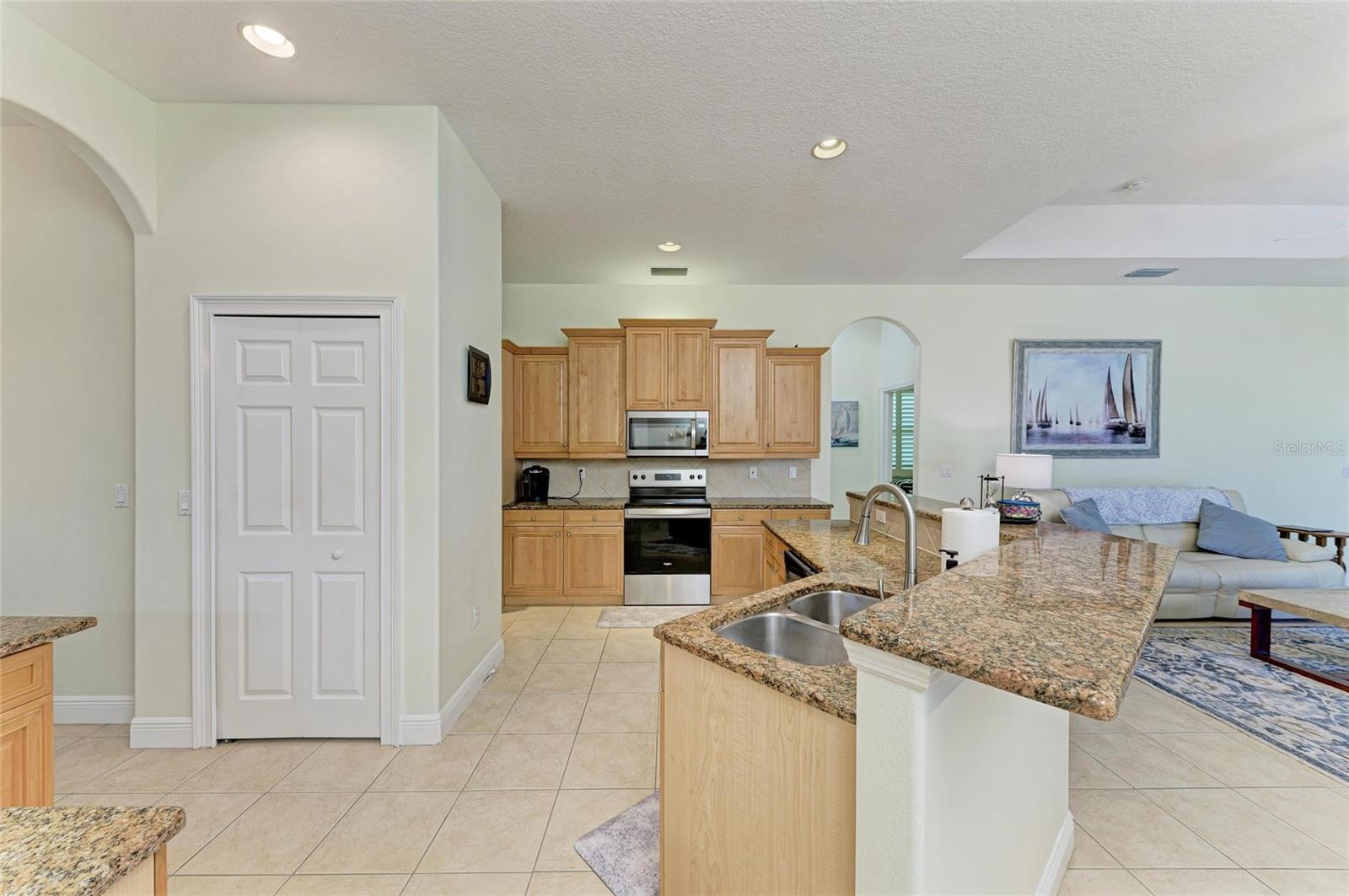 208 147TH ST NE, BRADENTON, FL, 34212