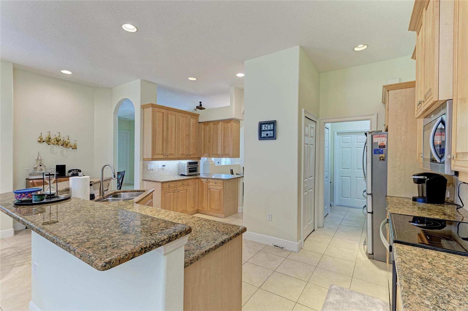 208 147TH ST NE, BRADENTON, FL, 34212