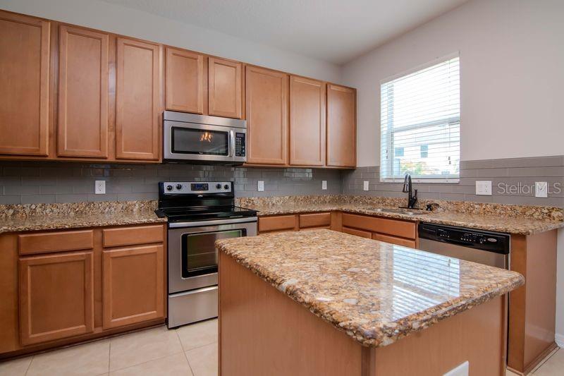 5916 TULIP FLOWER DR, RIVERVIEW, FL, 33578