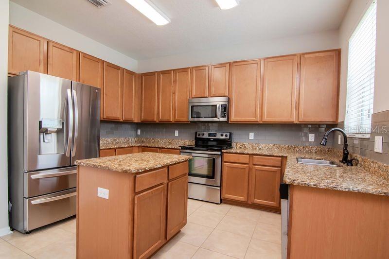 5916 TULIP FLOWER DR, RIVERVIEW, FL, 33578