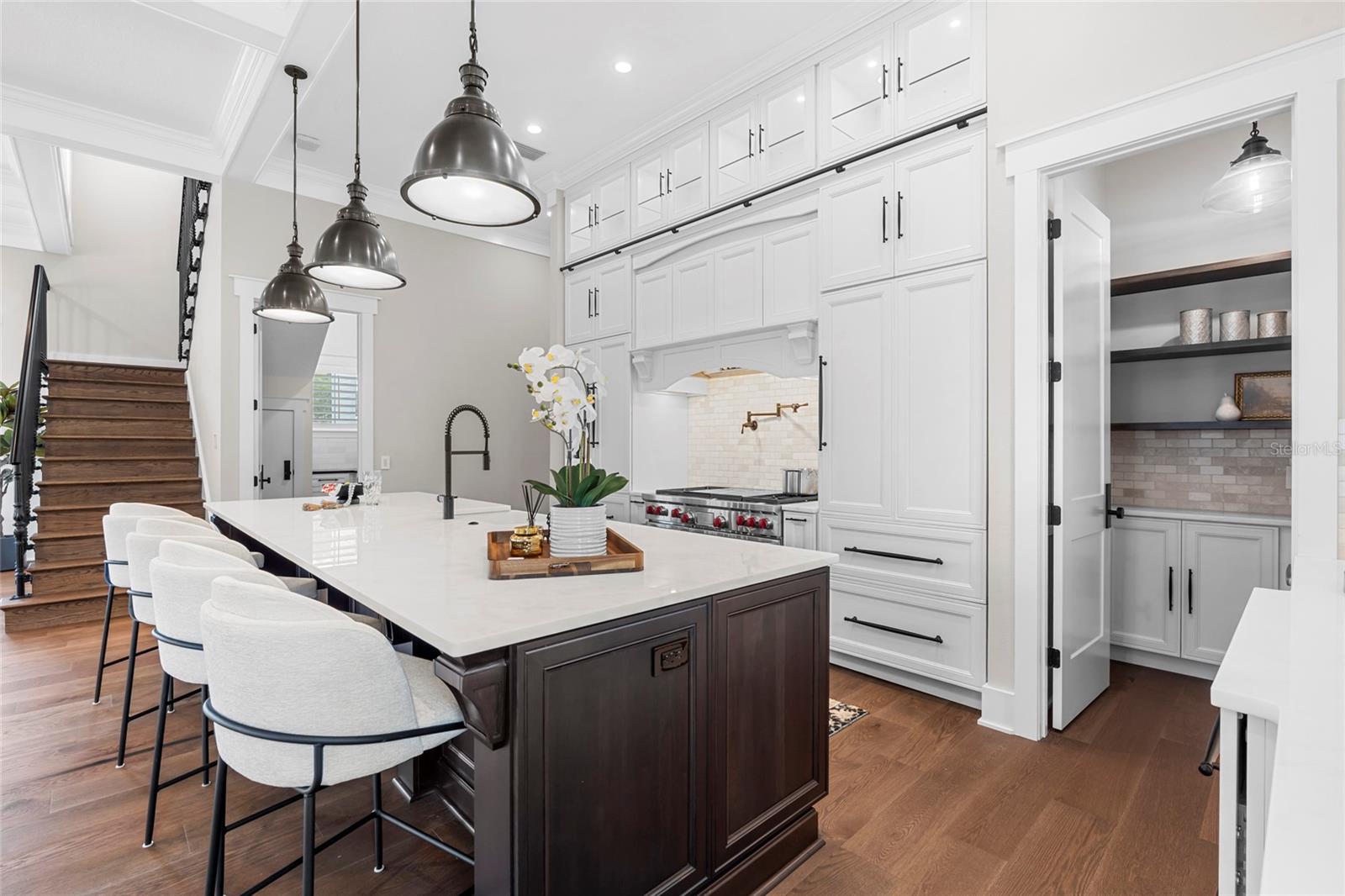 608 GROVE ST N, ST PETERSBURG, FL, 33701