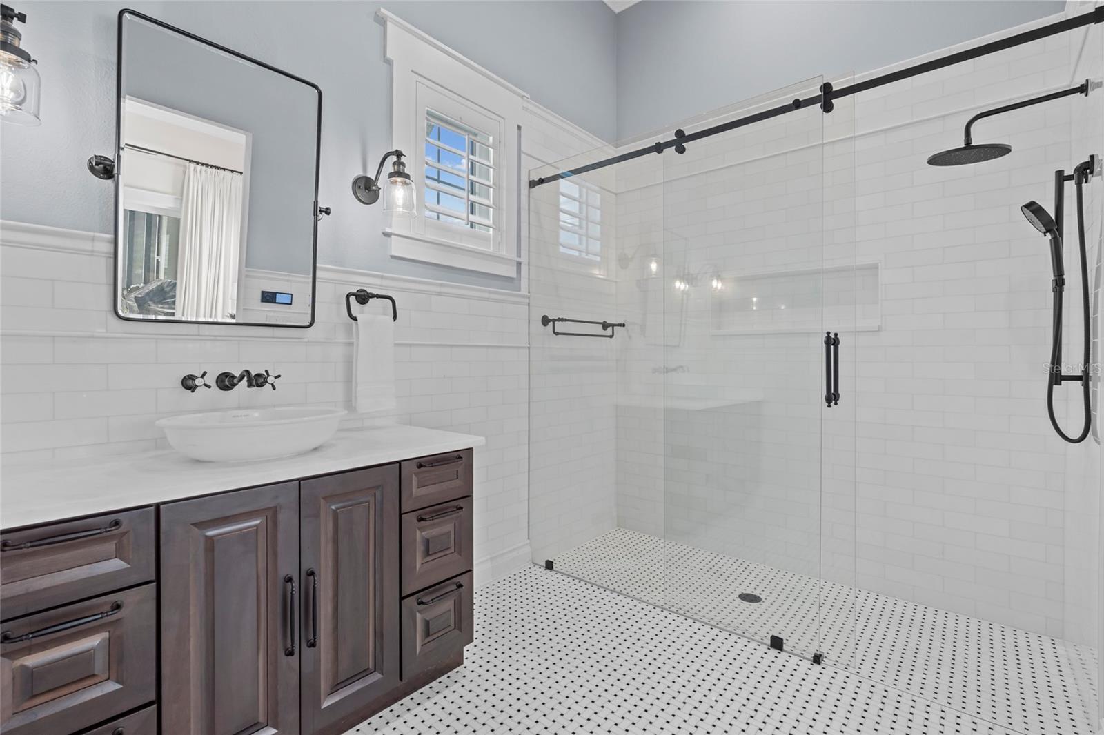 608 GROVE ST N, ST PETERSBURG, FL, 33701