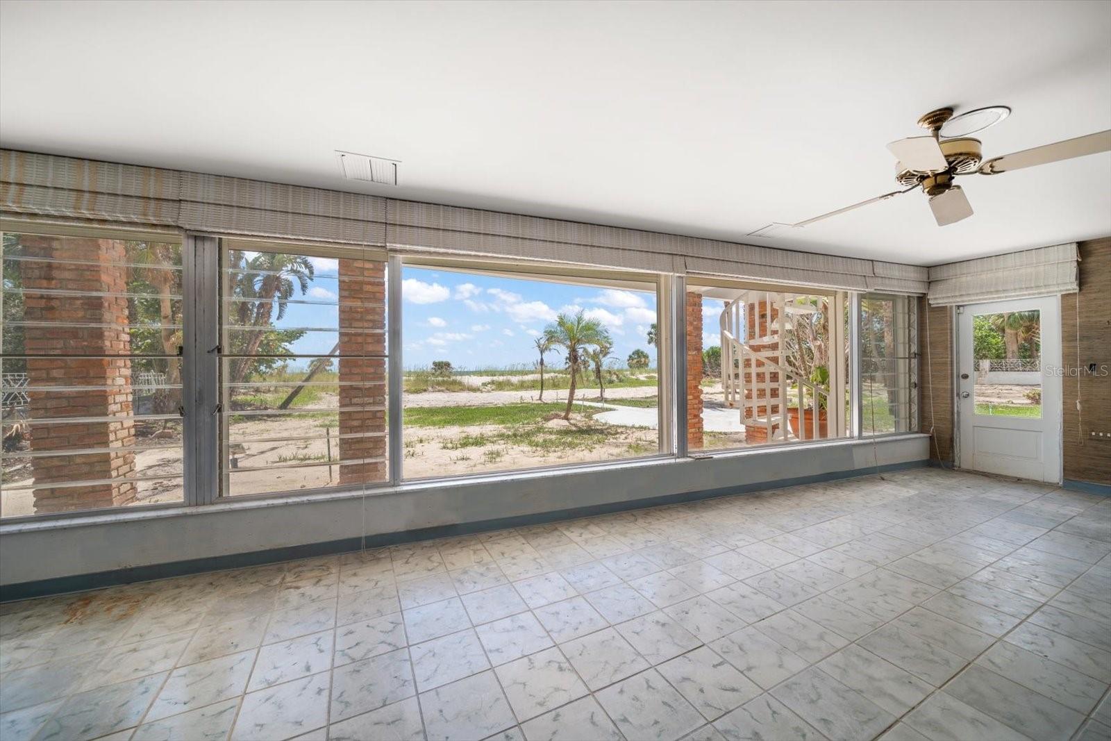 TB8395604 Property Photo