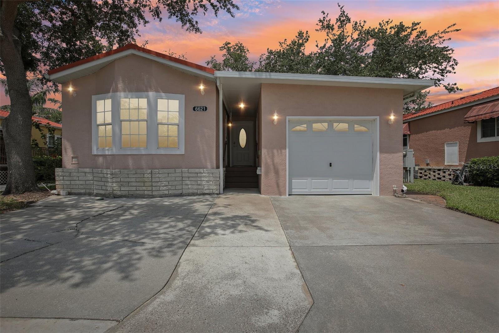 6621 LA MESA RD, LAND O LAKES, FL, 34637