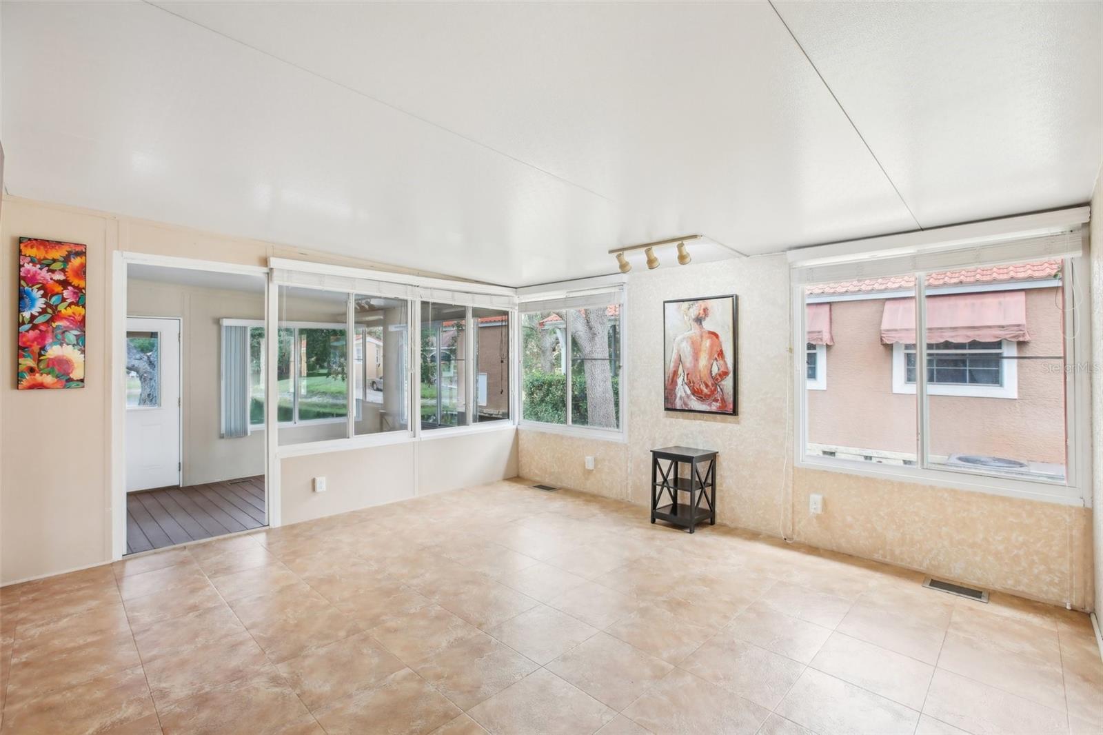 6621 LA MESA RD, LAND O LAKES, FL, 34637